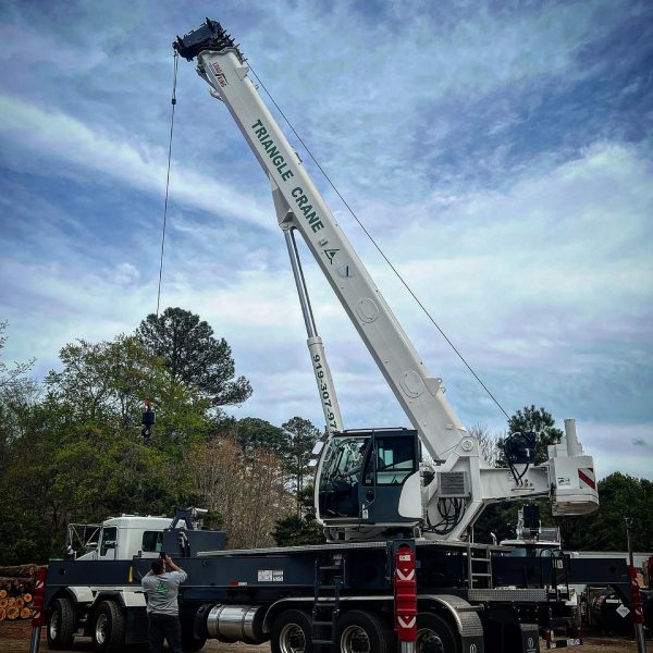 white truck with a crane